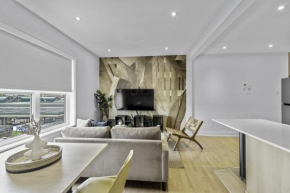 Renovated 2-Bedroom Haven by Jean Talon Market